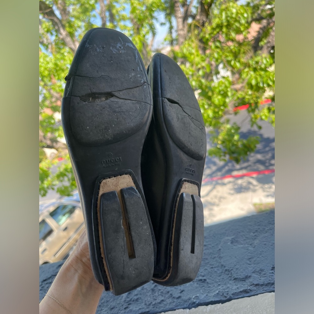 Gucci Black Leather Horsebit Loafers with Gold Hardware size 7.5 - Picture 6 of 9